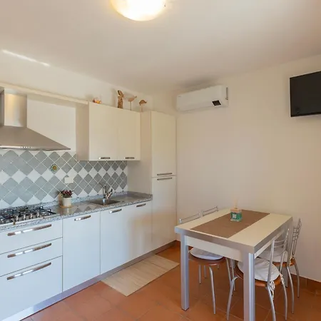 Le Essenze Di By Elbasummer *